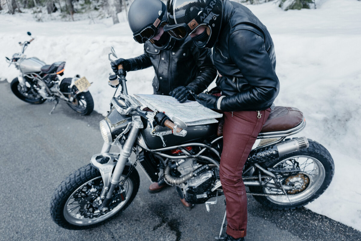 Groupe de motards illustrant l’engouement pour les marques françaises