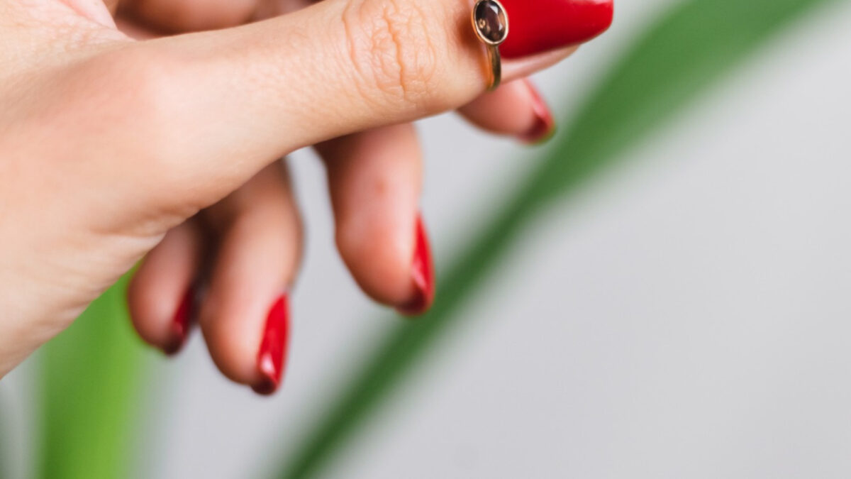Comment choisir un grossiste de gel UV pour nail art ?