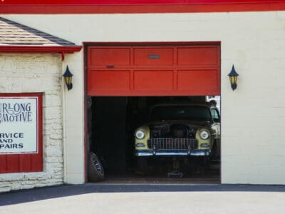 Vaut-il mieux une porte de garage enroulable ou sectionnelle ?