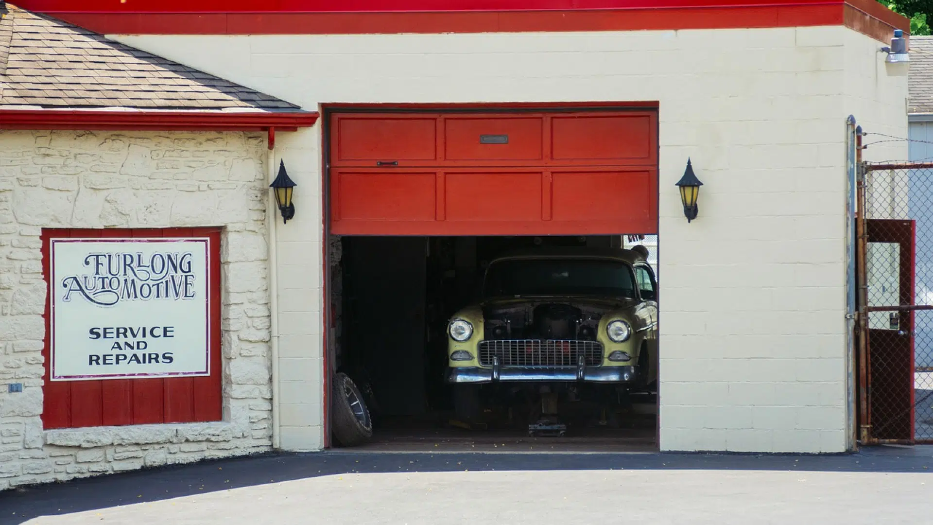 Vaut-il mieux une porte de garage enroulable ou sectionnelle ?